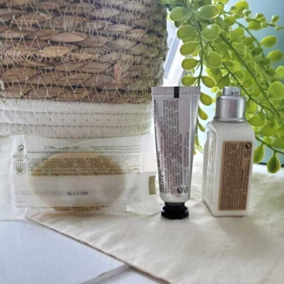L'Occitane en Provence Mini Sample Pack Self Care Kit - Picture 2 of 10